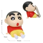 Kích thước giá đỡ điện thoại hình cậu bé Shin áo đỏ
