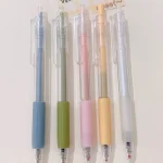 các màu sắc bút gel có đệm tay màu pastel