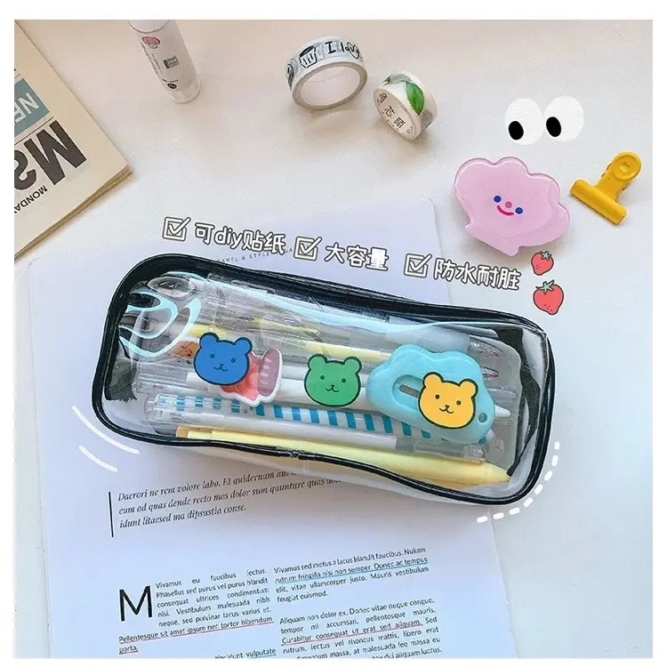 Túi đựng bút tiện lợi màu đen dán sticker gấu cute
